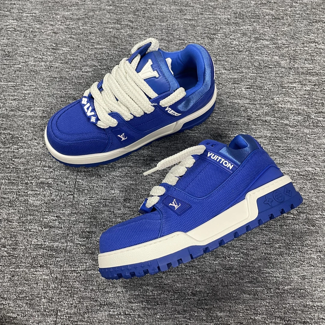 全新未使用 LouisVuitton/路易威登 Trainer maxi蓝色小胖丁 板鞋