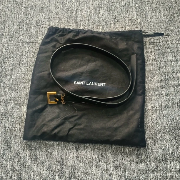 全新未使用 YSL/圣罗兰 aintlaurent 黑色经典logo针扣徽标 腰带