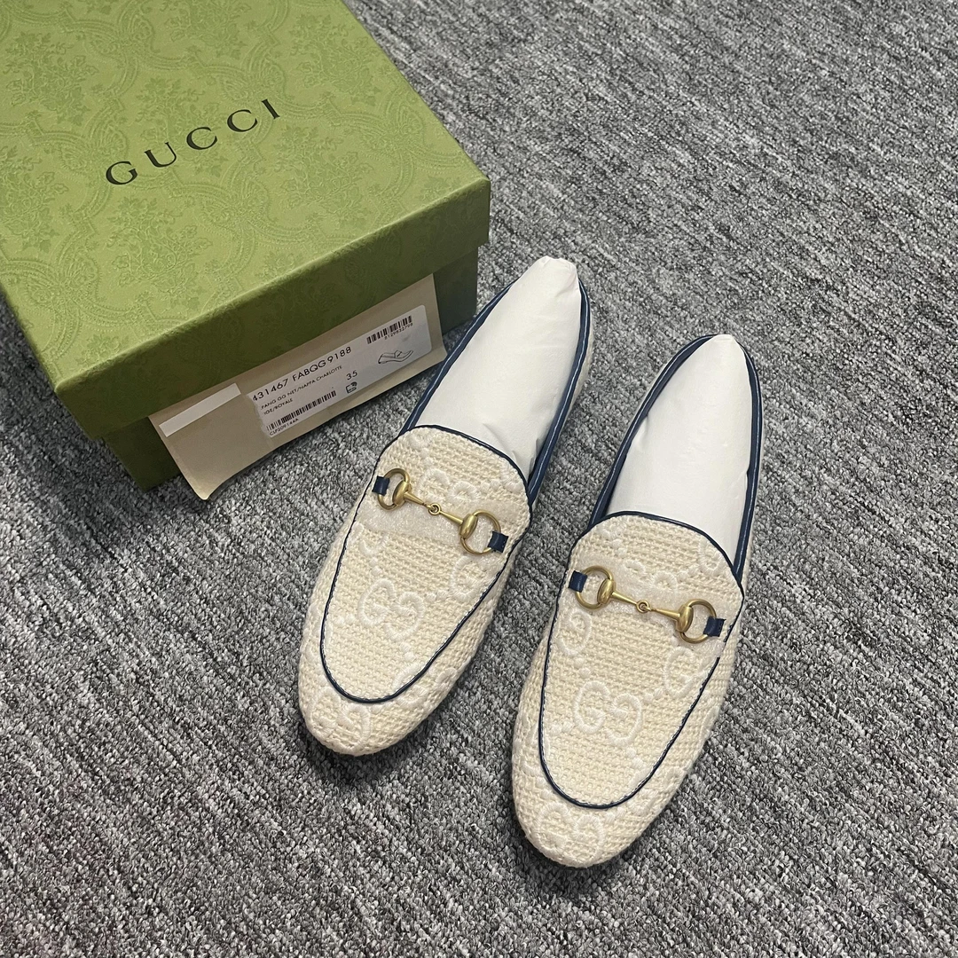 全新未使用 GUCCI/古驰 Jordaan女士棉布白底 刺绣 马衔扣 乐福鞋
