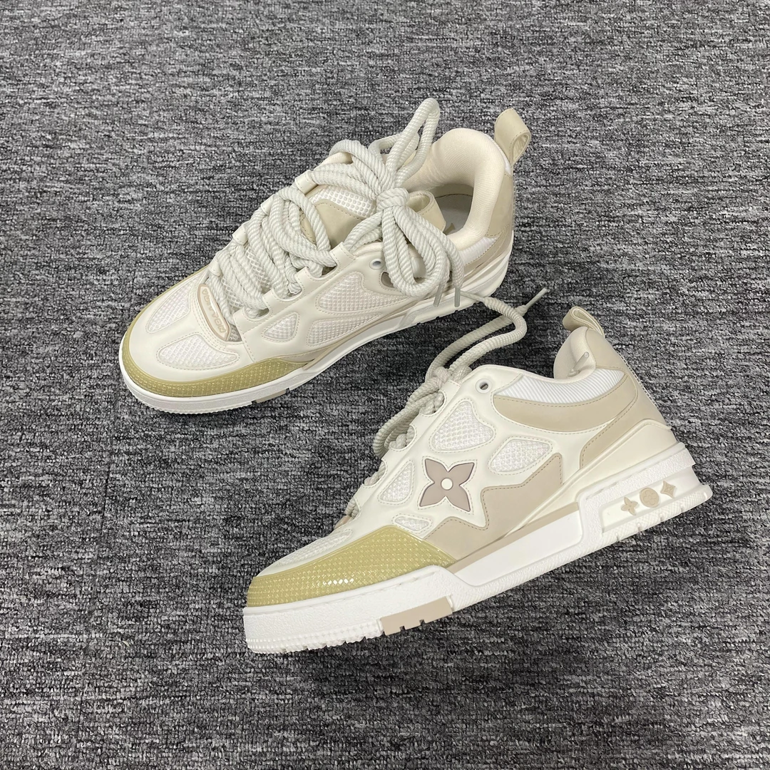 全新未使用 LouisVuitton/路易威登 STAKE系带老花 复古白色 板鞋