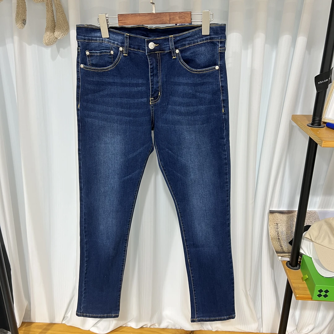 U--30 潮牌春季男款深海蓝高弹水洗小直筒牛仔裤  40001