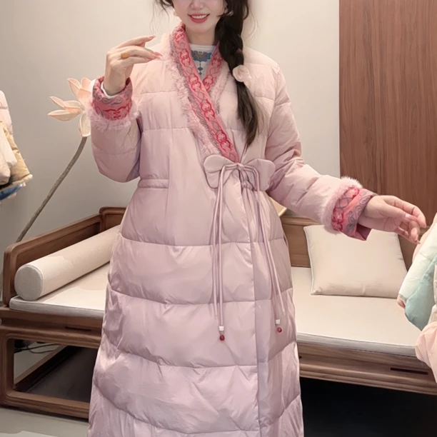 『蝶家』新中式斜襟绣花保暖显瘦冬季过膝韩版羽绒外套2020