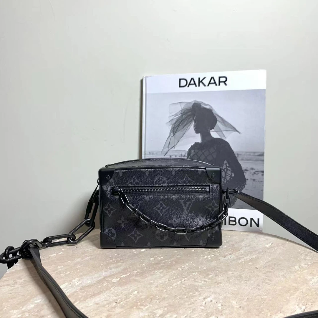 95新 LouisVuitton/路易威登 壹臻/黑花soft trunk盒子包30005676