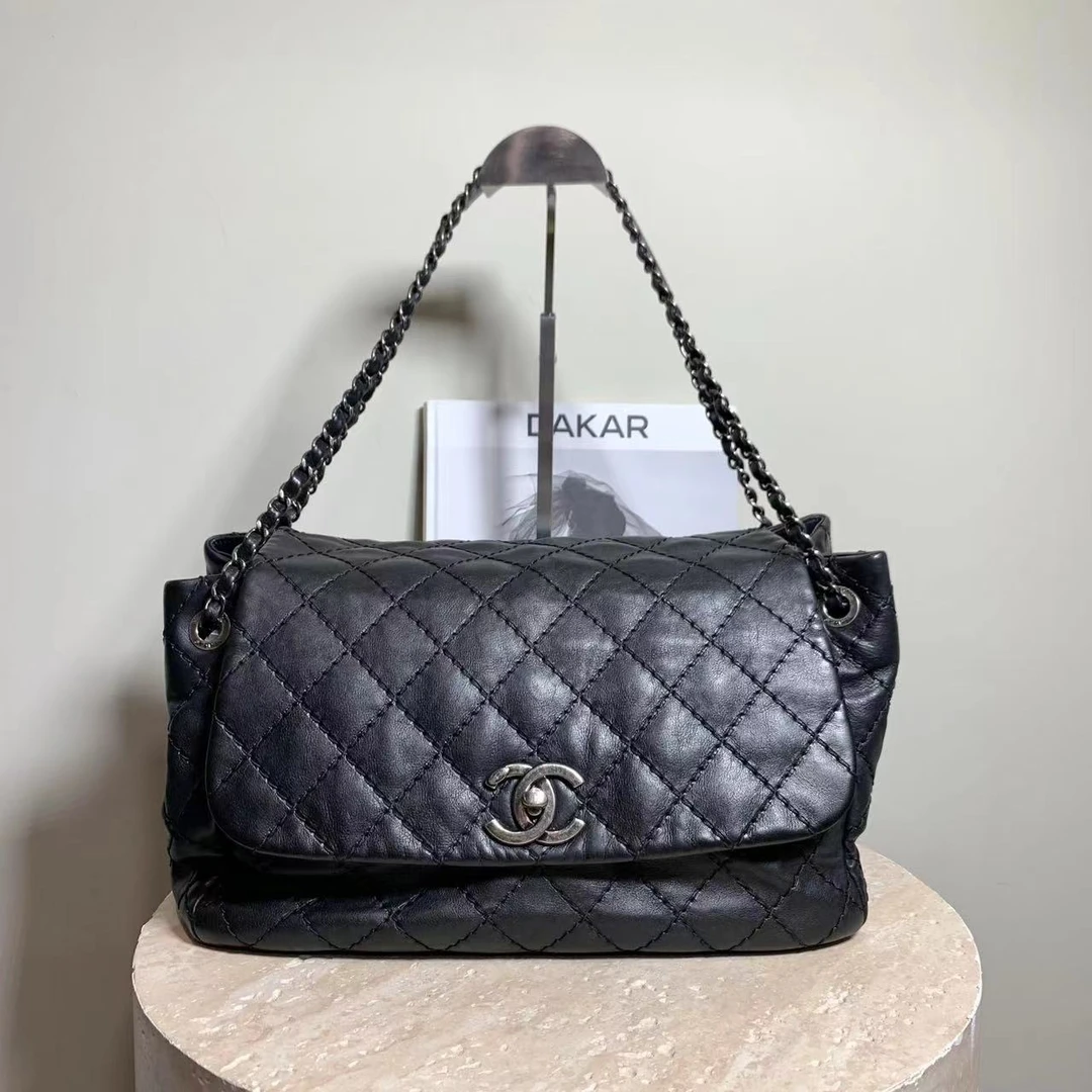 95新 Chanel/香奈儿 壹臻/黑银机场包 17开 98991959