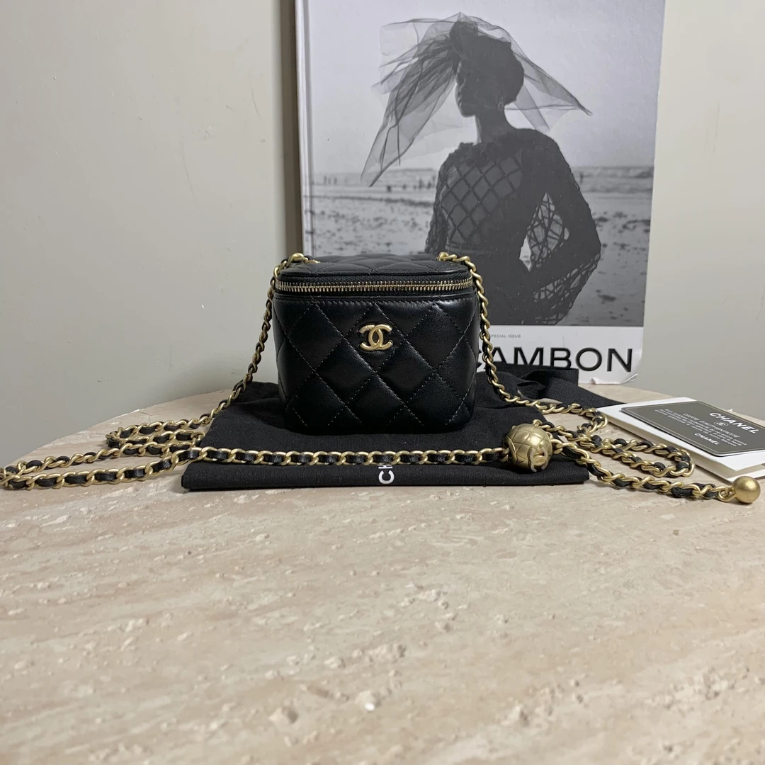 99新 Chanel/香奈儿 壹臻中古/21B黑金金球mini盒子31开/97615647