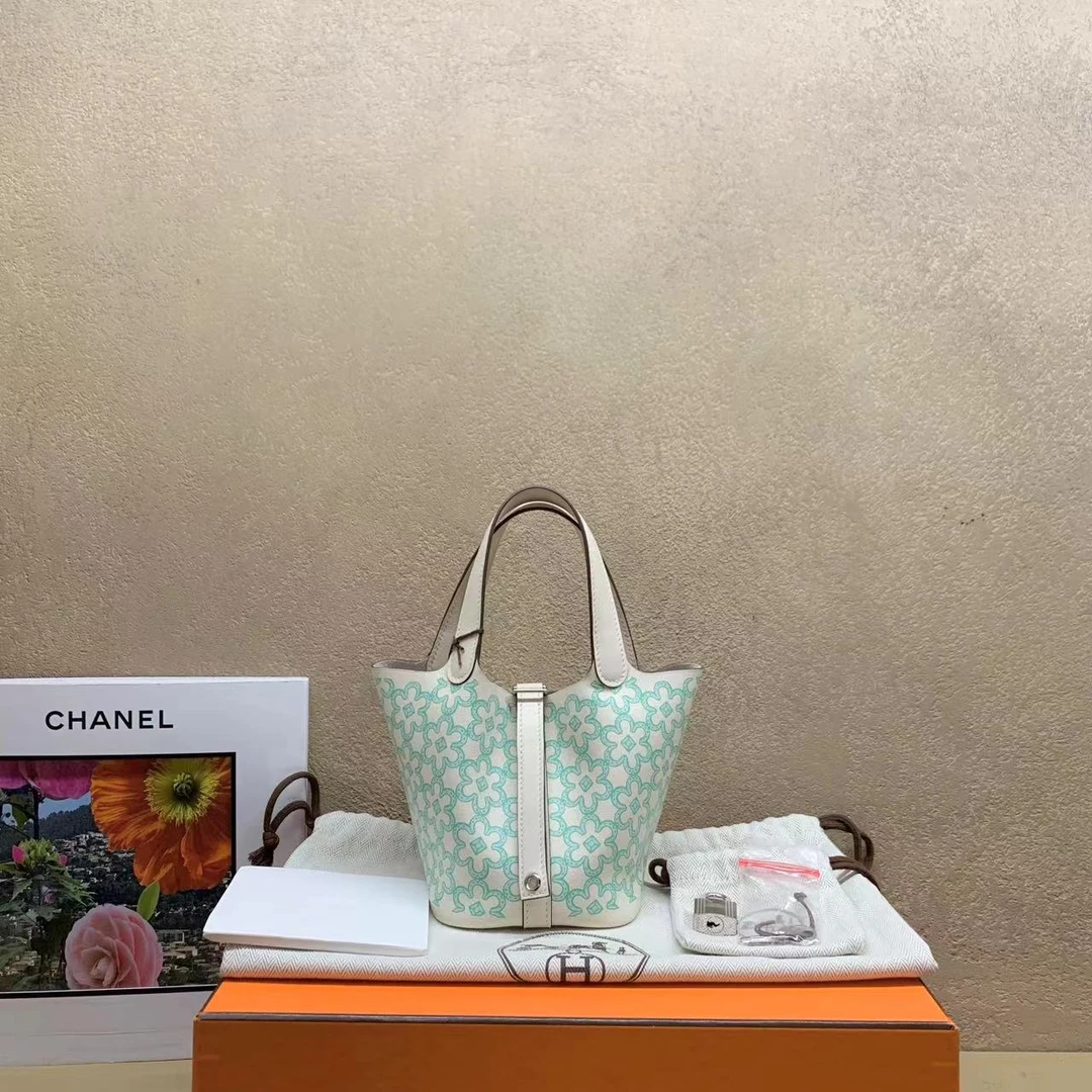 99新 Hermes/爱马仕 壹臻中古/U刻 奶油白小绿花mini包/67401714