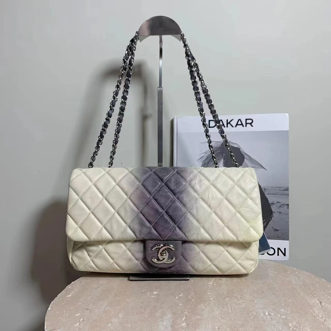 99新 Chanel/香奈儿 壹臻/95新米色拼黑渐变季节款CF  /51539596