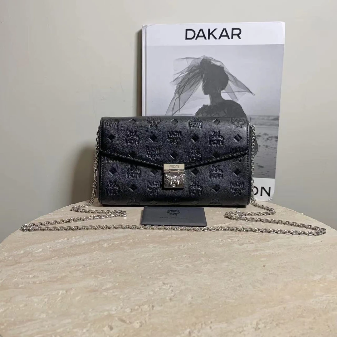95新 MCM 壹臻中古/黑银信封链条包/53379882