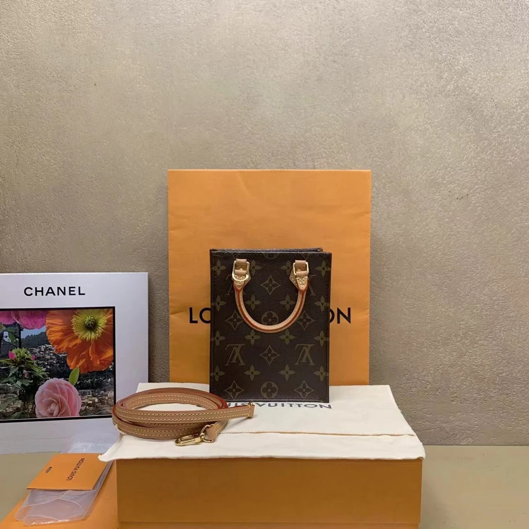 95新 LouisVuitton/路易威登 壹臻/老花mini琴谱包 20624495