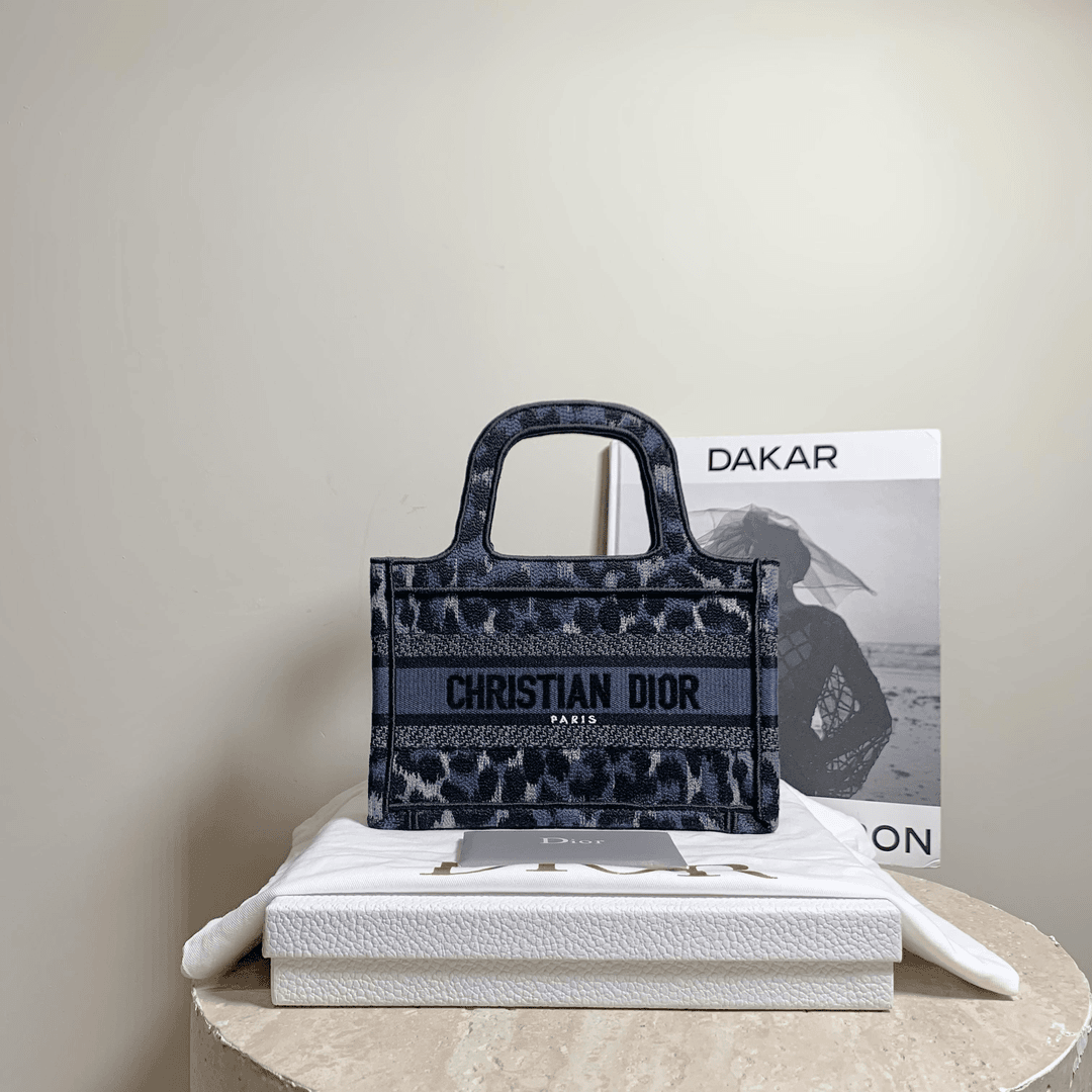 全新未使用 DIOR/迪奥 壹臻/蓝黑色豹纹mini tote 83204692