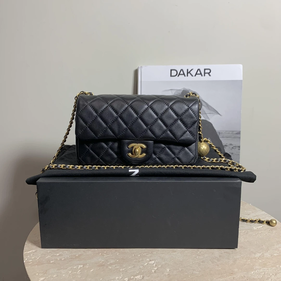 99新 Chanel/香奈儿 壹臻/22C黑金 金球大mini斜挎包/68718961