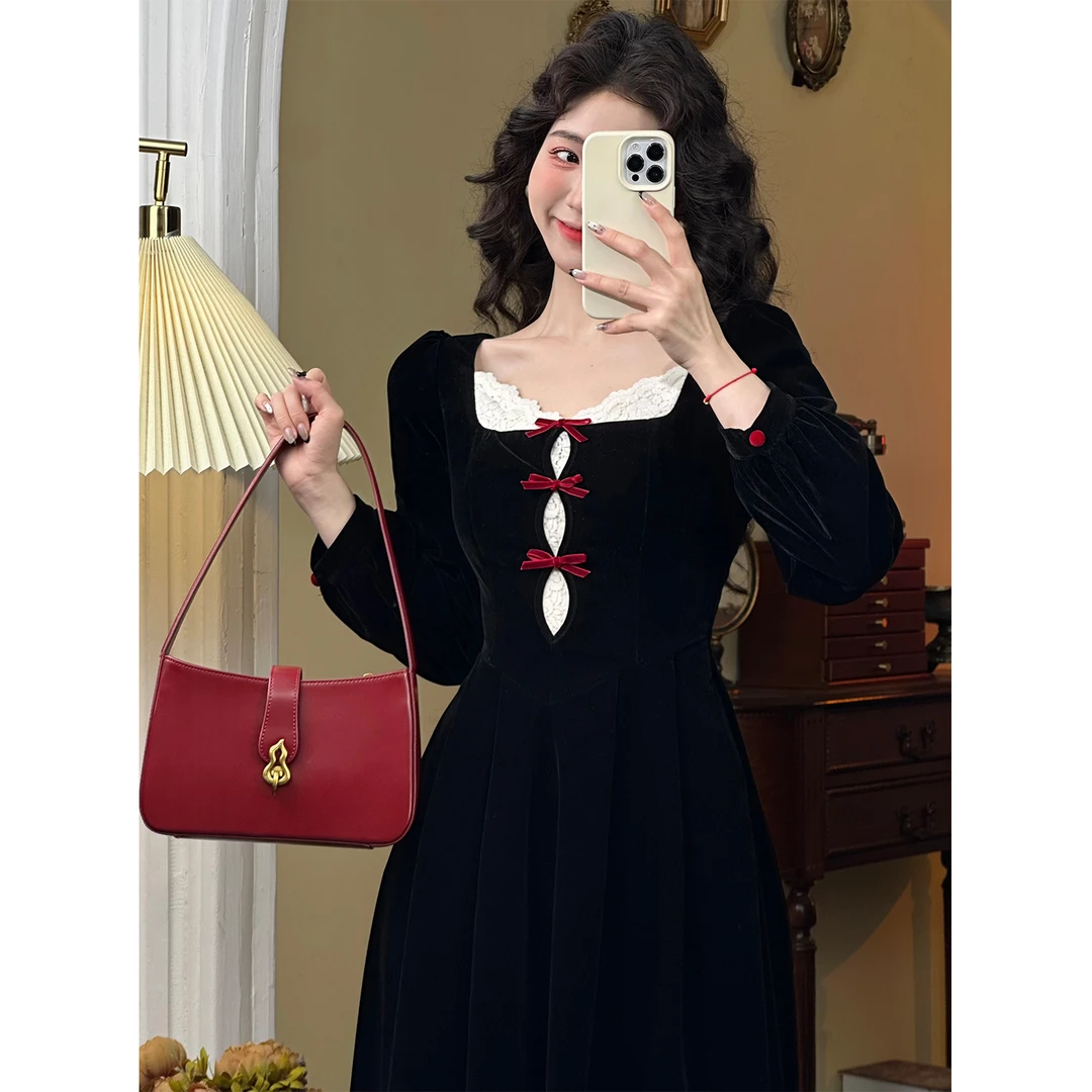 肖夫人【成人礼】法式复古港风长袖蕾丝收腰显瘦女连衣裙秋冬气质