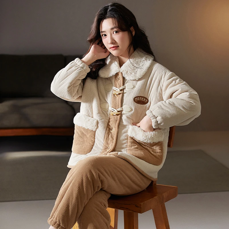 秋冬季睡衣女珊瑚绒保暖双层夹棉复合牛角扣舒适家居服出门款套装
