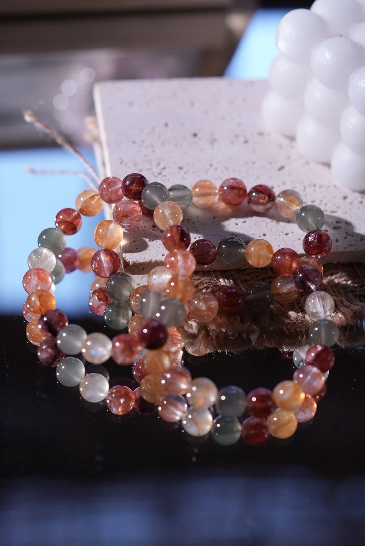 112701天然多色胶花水晶手链多宝10mm左右多样性发一