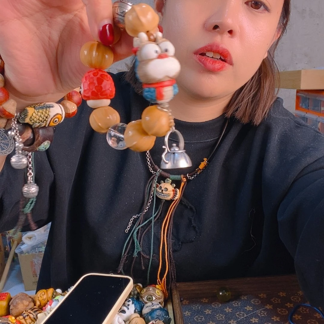 香榧木蓝*?鹿角跟付可爱