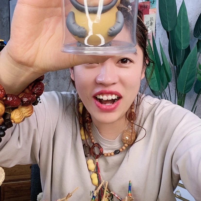 【闪购商品】竹根根雕宠***飞