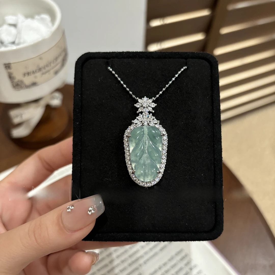 天然A级翡翠绿叶吊坠高级新中式时尚国潮国风冰种翡翠吊坠