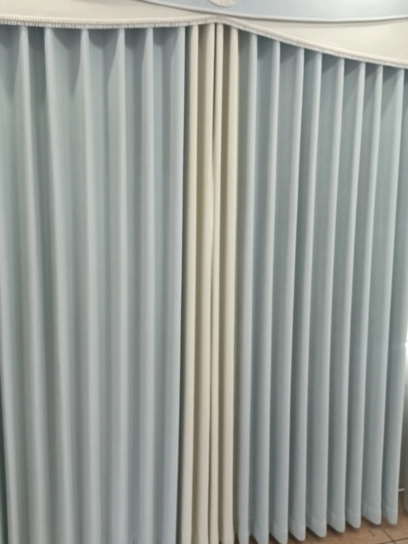 客厅卧室落地窗飘台遮光隔热环保健康窗帘柔软细腻可爱阳光