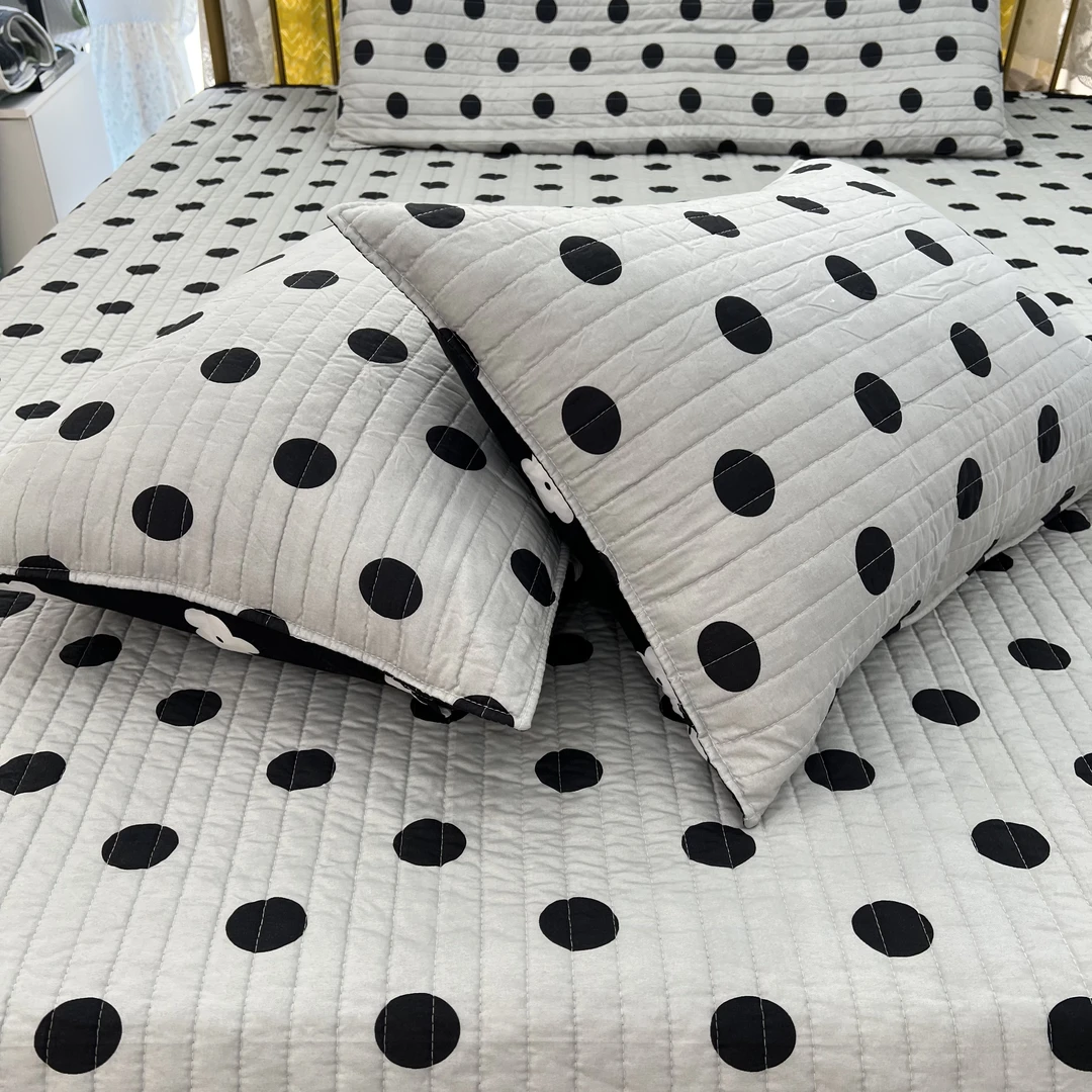 彤伊坊--全棉床盖/直接贴身用/简约柔软夹棉绗缝200×230编号00210