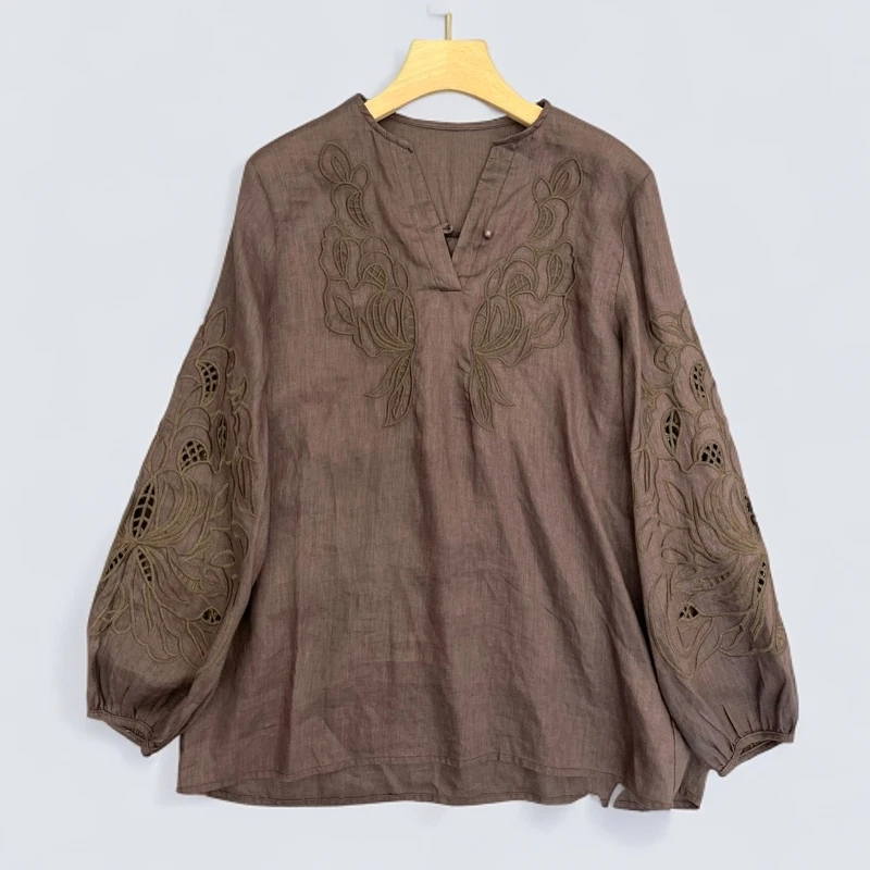 【5101】绣花镂空长袖衬衫女秋季新款衬衣今年流行爆款上衣