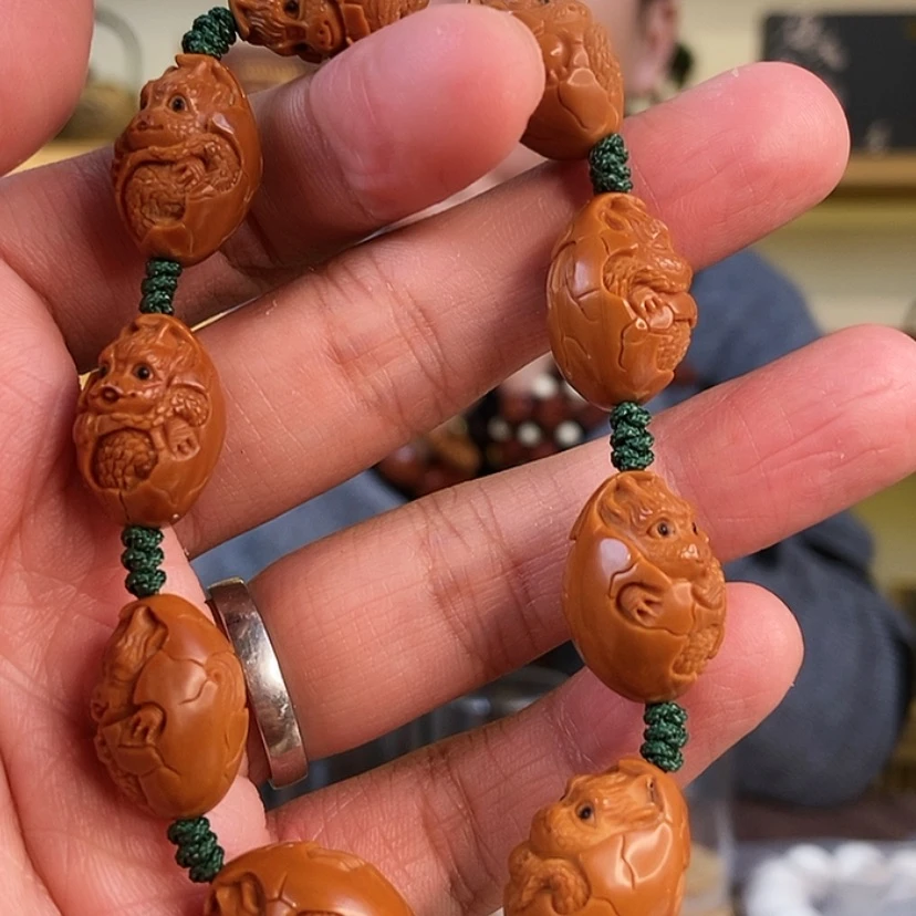 【闪购商品】橄榄核吊坠彦*