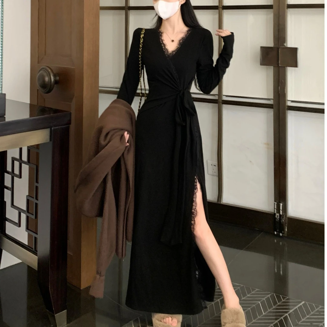 蕾丝拼接一片式绑带V领薄绒开叉显瘦连衣裙