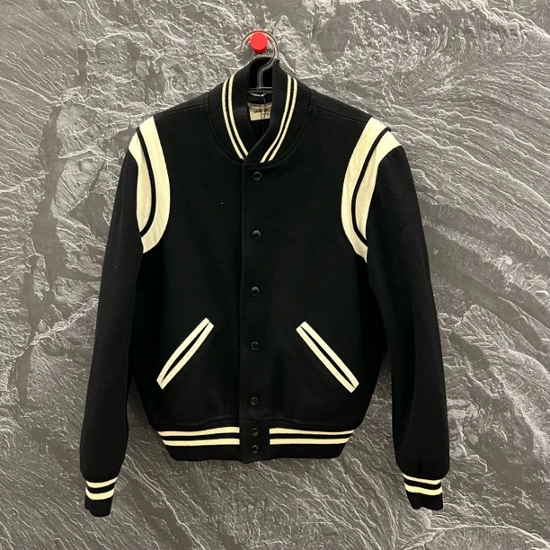 圣罗兰黑白男士棒球服/46码/99新/0689