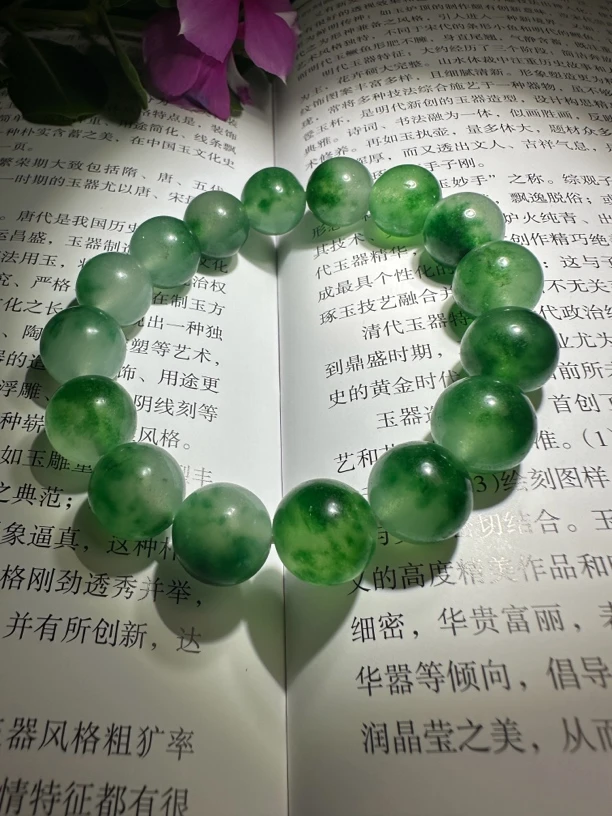 典藏13-14mm16颗精品绿花手工DIY飘绿花珠串 弹力绳214