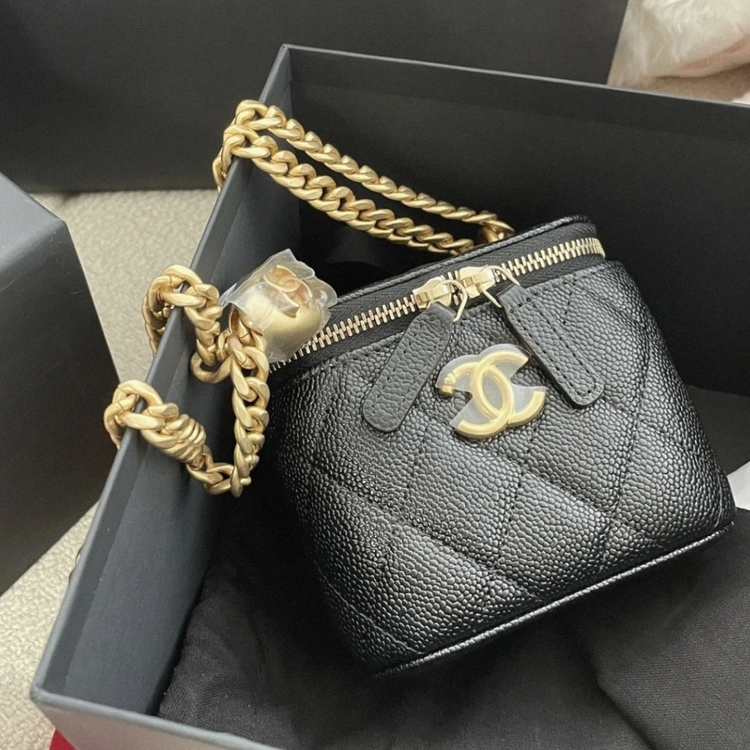 全新未使用 Chanel/香奈儿 黑色爱心小盒子 23p芯片款 爱心调节扣