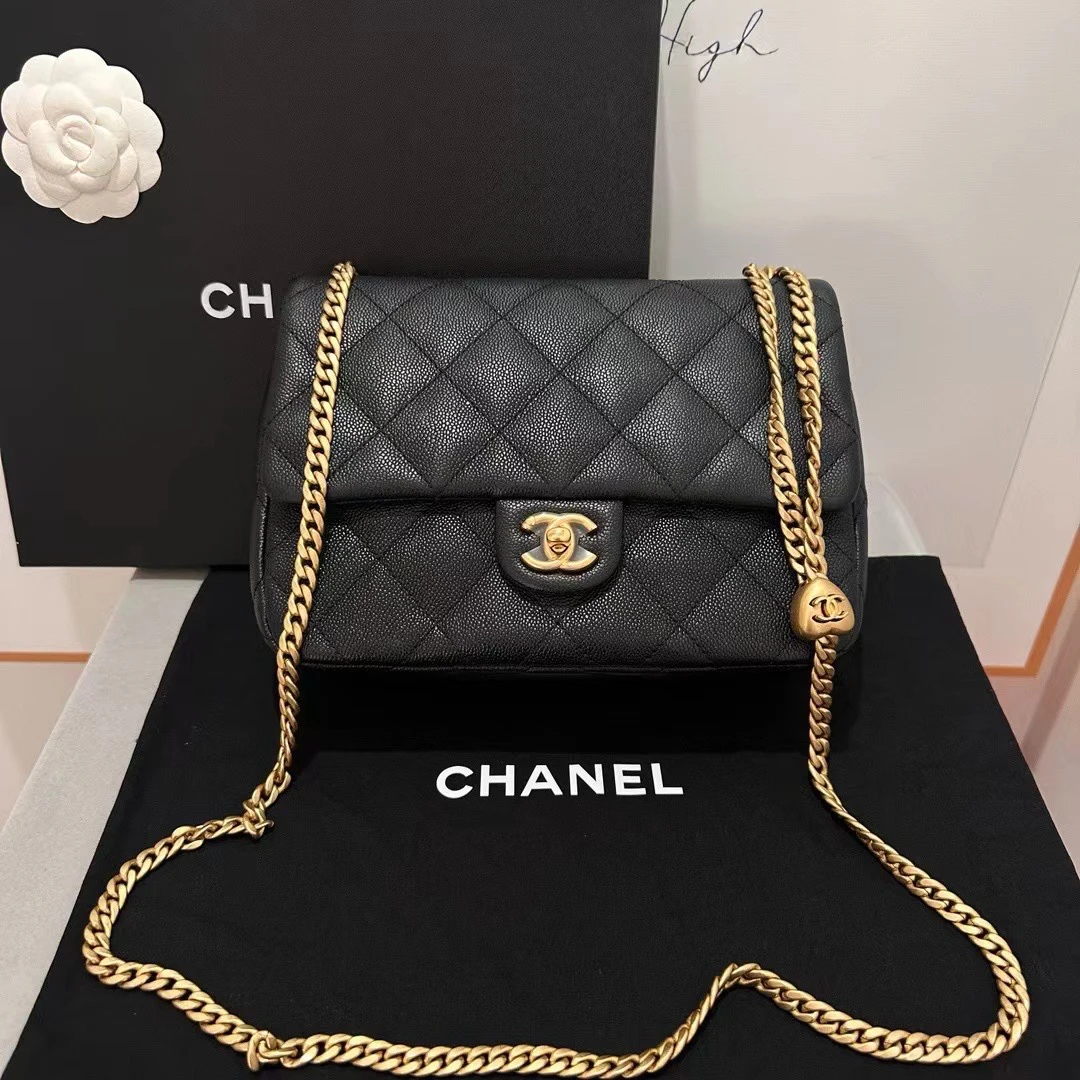 全新未使用 Chanel/香奈儿 爱心方胖子 24cm大胖子