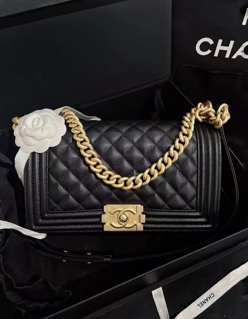 全新未使用 Chanel/香奈儿 黑金leboy中 23年芯片款 链条斜挎包