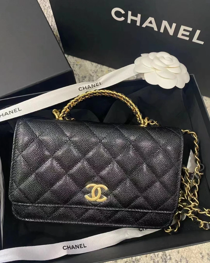 全新未使用 Chanel/香奈儿 22s 黑色手柄荔枝皮woc 芯片包