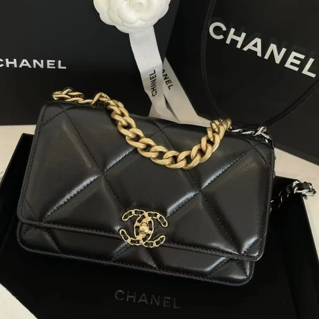 全新未使用 Chanel/香奈儿 黑金旋纽版 19bagwoc 发财包
