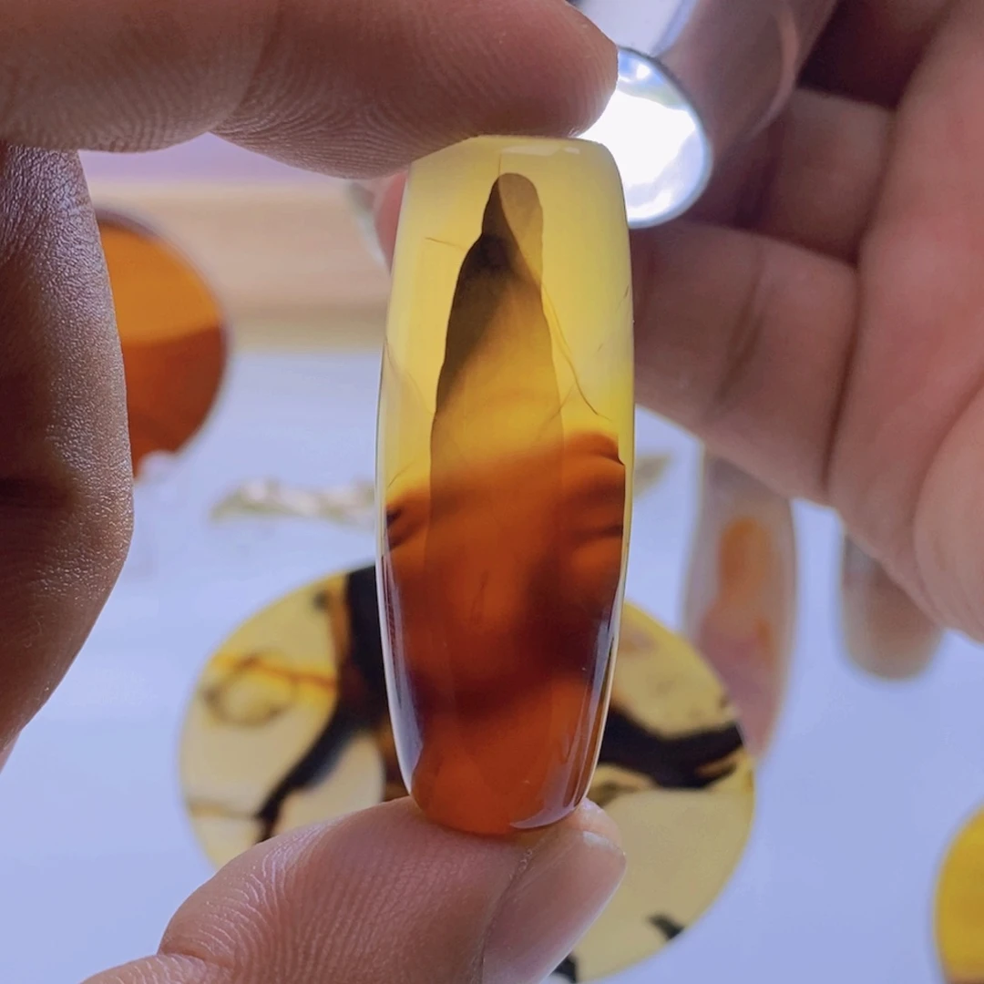 玛瑙/玉髓颈饰未镶嵌