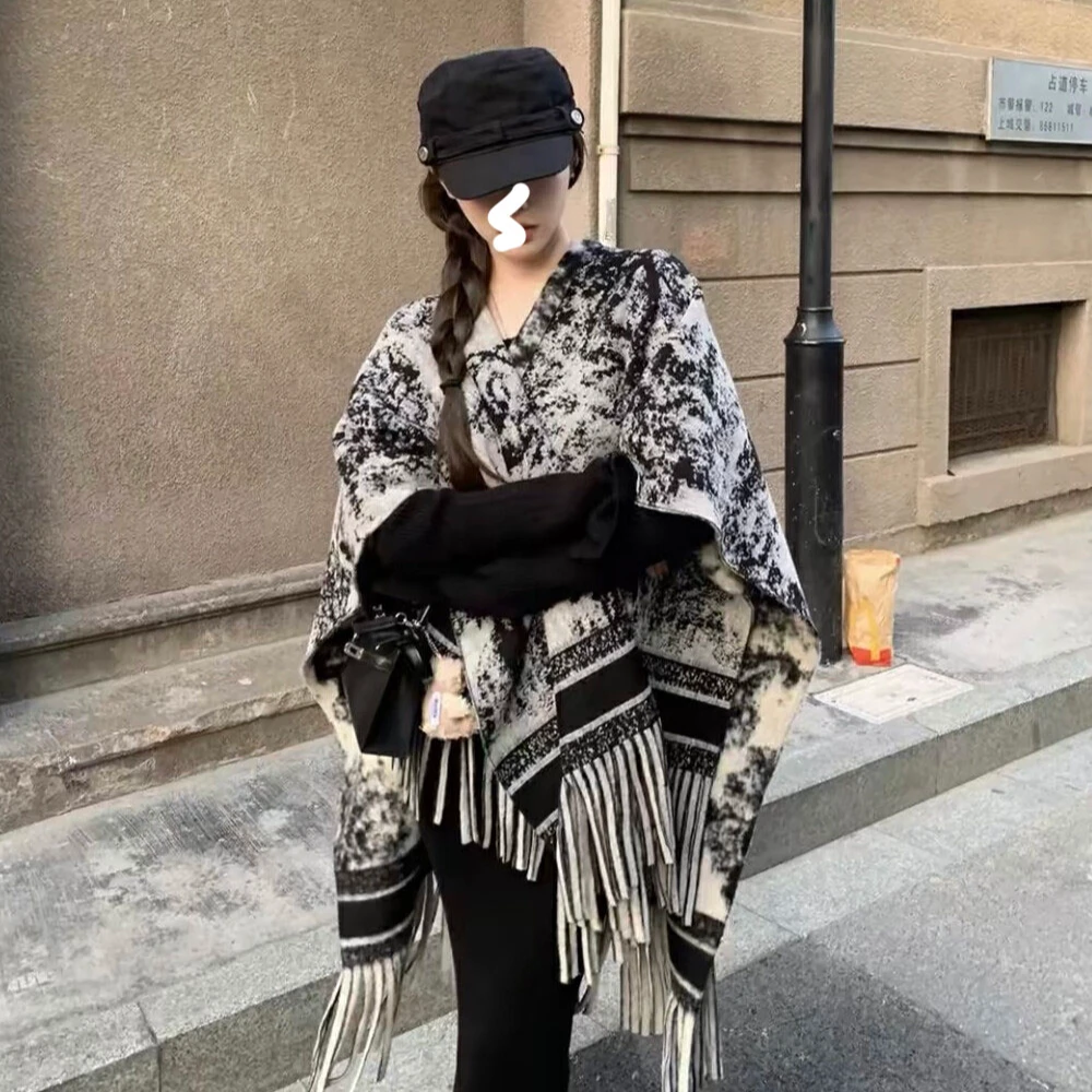 【8006】水墨黑白花纹围巾秋季围脖韩版百搭高级感保暖斗篷披肩披风