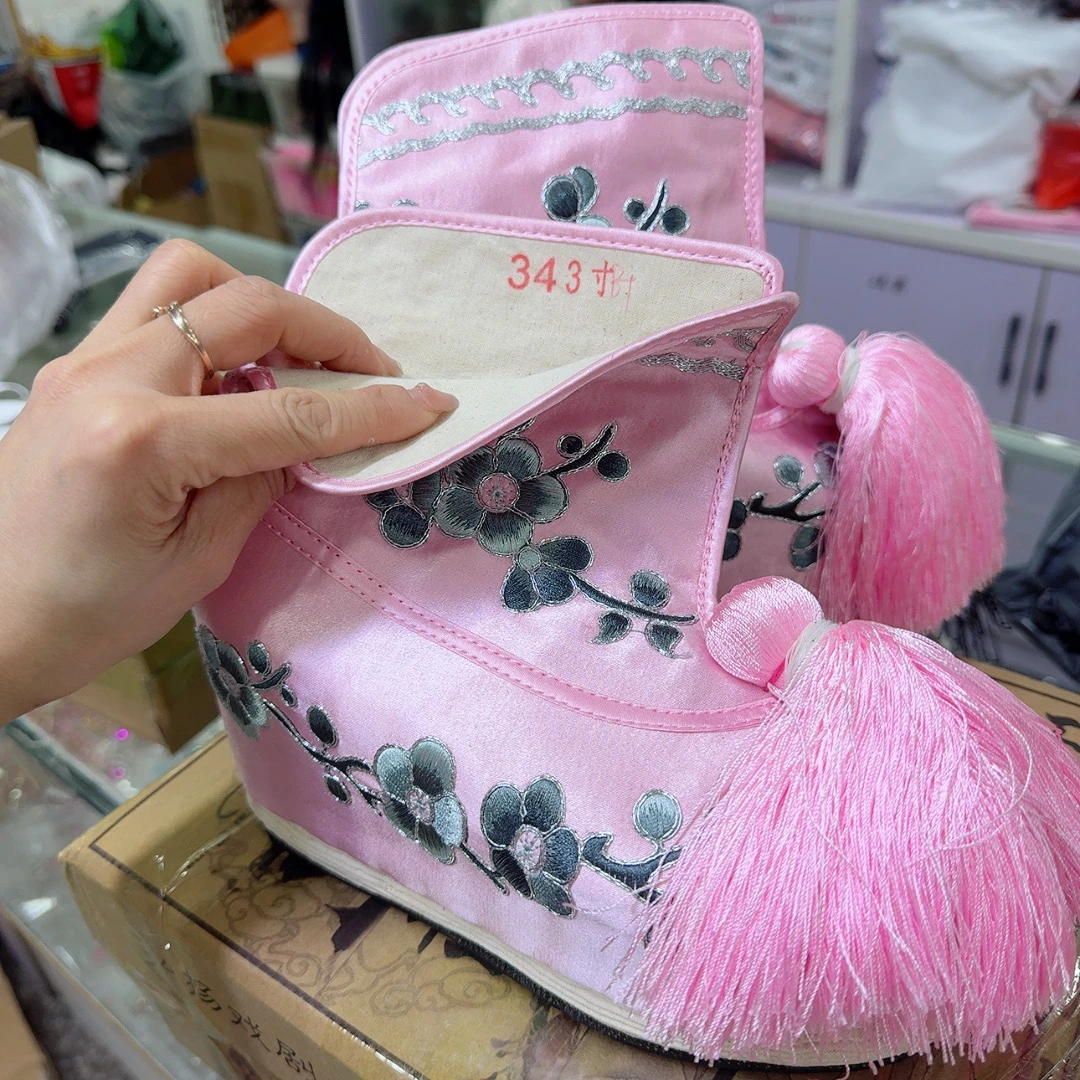 戏曲武旦鞋京剧刀马旦内高彩快戏剧薄底快靴打鞋戏剧舞台绣花快靴