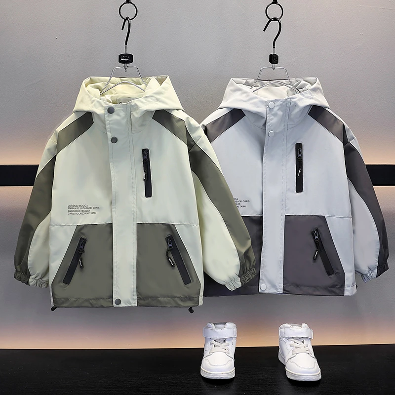 品质童装男童冲锋衣春装2025新款儿童外套春秋款中大童韩版帅气