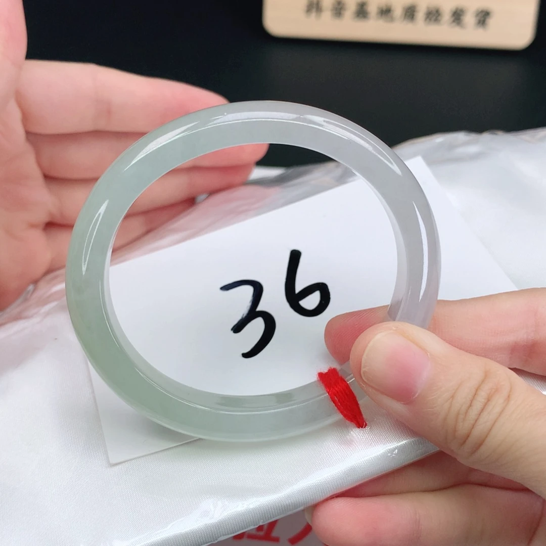 翡翠手镯未镶嵌54贵妃