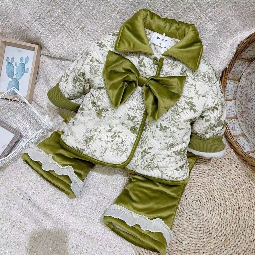 8803  花嫂家女童宫廷风蝴蝶结可外穿三层加棉加厚家居服睡衣套装