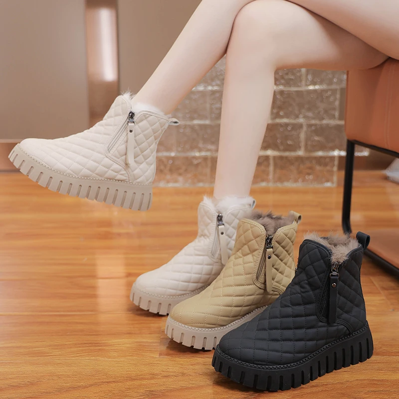 秋冬雪地靴时尚休闲女鞋百搭加绒保暖防水软底女靴子