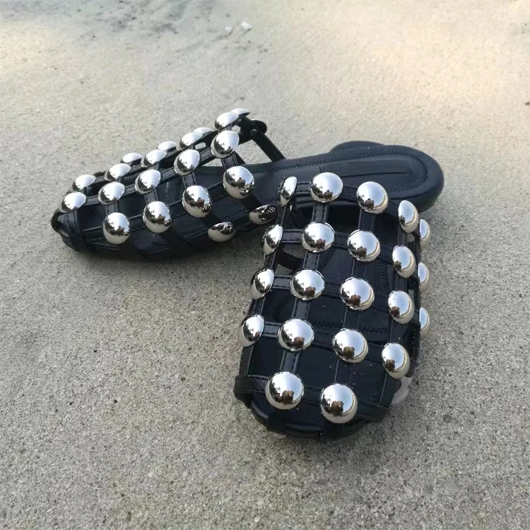 休闲拖鞋女夏天室外铆钉凉拖时尚外穿平底个性大码半包头拖鞋黑色