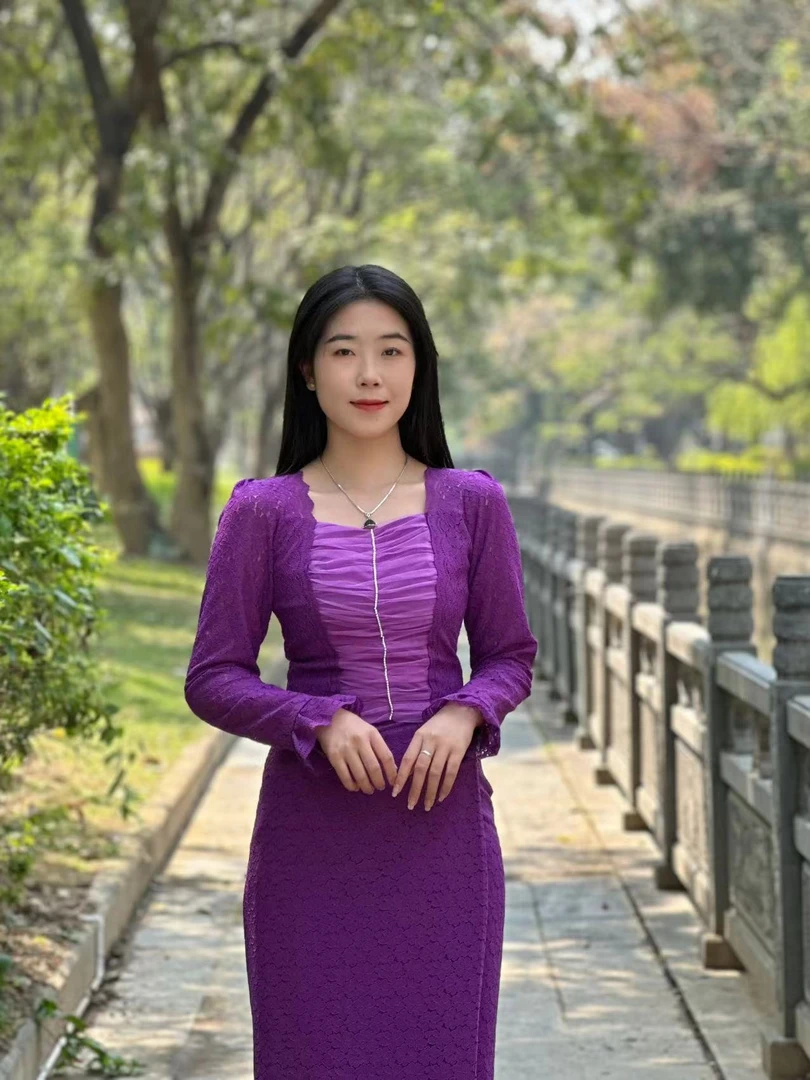 民族服装时尚气质民族风修身长袖成品两件套休闲傣族服饰女装