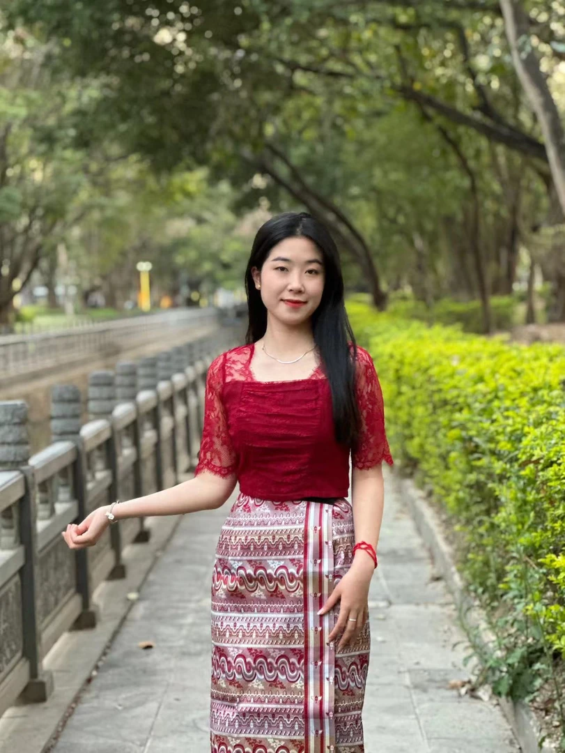 民族服装时尚气质民族风中袖蕾丝成品女装休闲套装