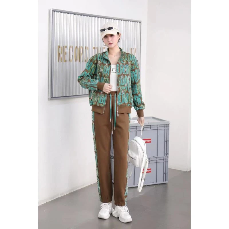 编号【13】2025春季新款潮奢亮钻男女同款轻奢印花运动套装-6007