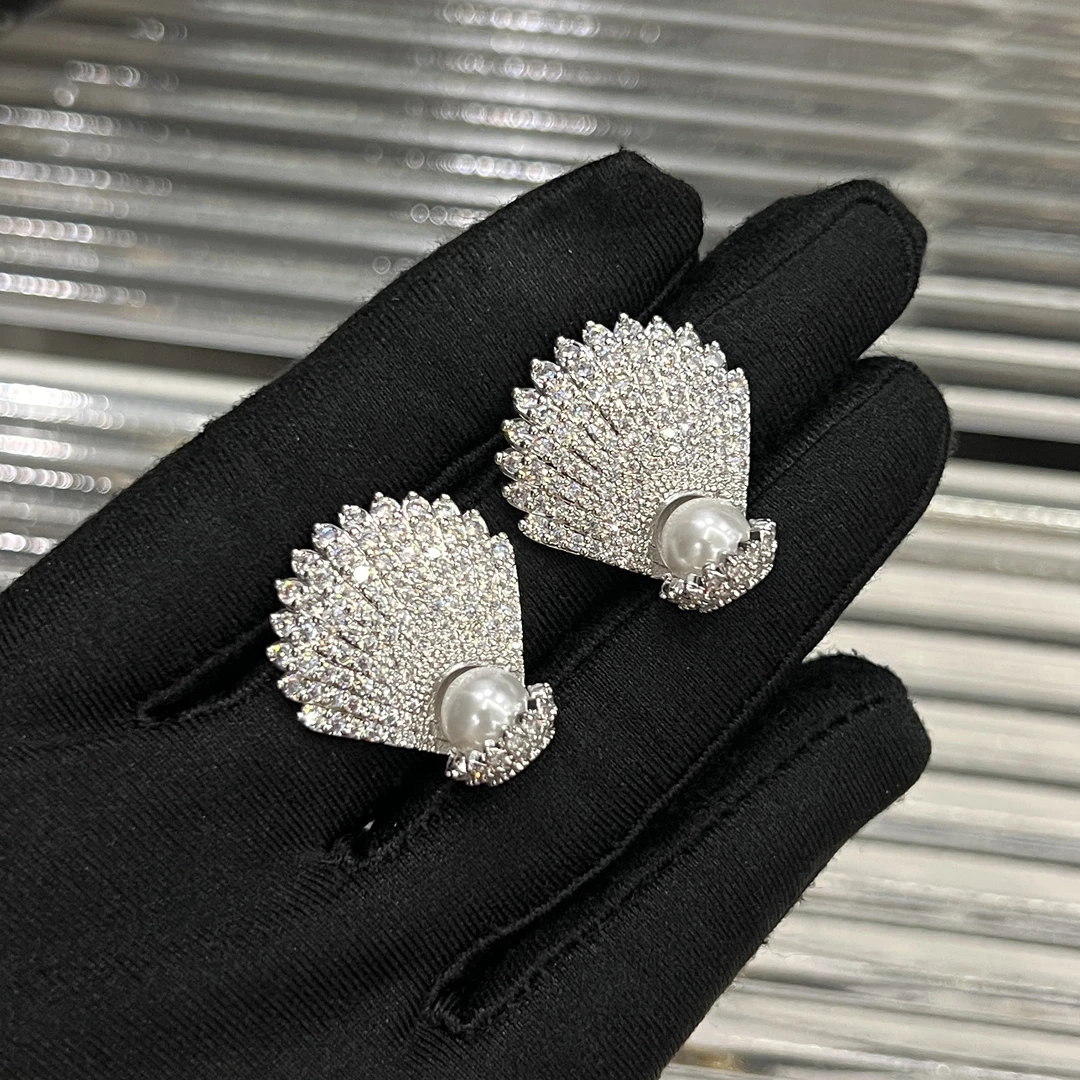 铜合金耳饰 B551素款个性耳饰简约气质精致轻奢耳环