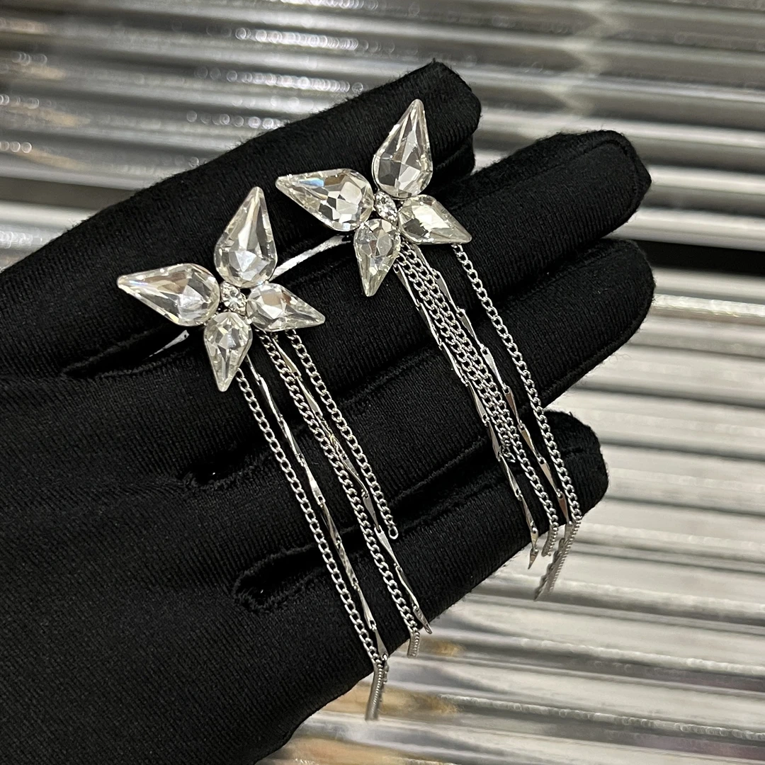 铜合金耳饰 A458银色时尚蝴蝶链条流苏耳夹