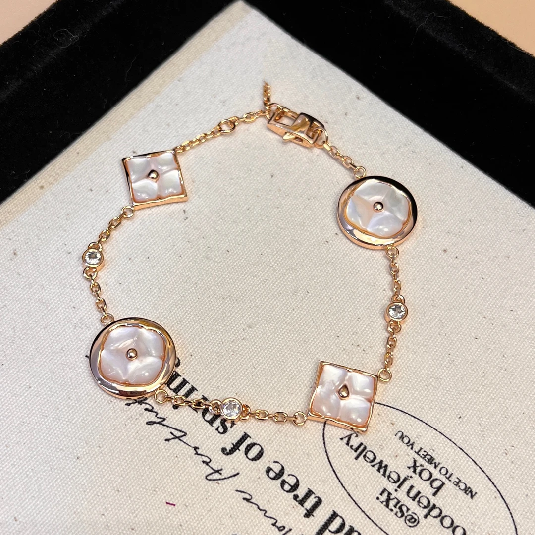 铜合金手链 B502气质时尚百搭经典精致手链