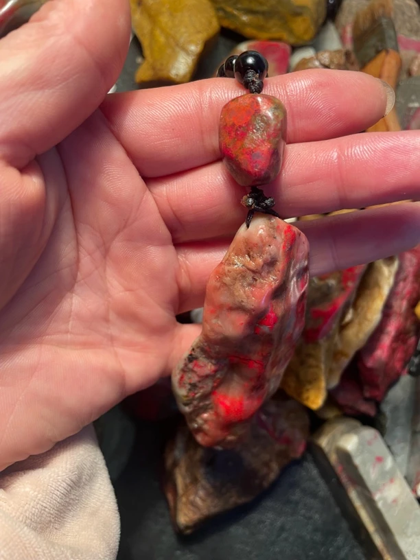 浙江昌化鸡血石原石把玩件