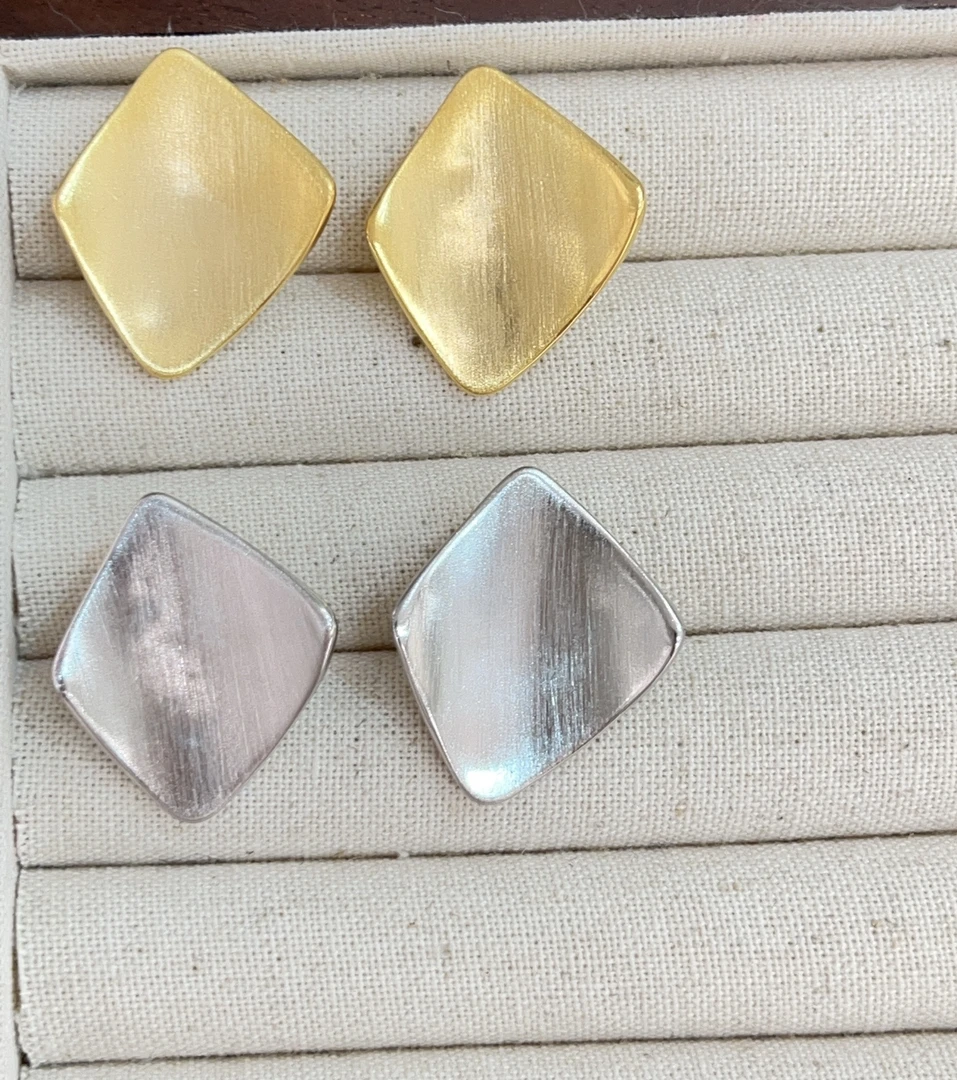 铜合金耳饰 时尚OL风小众设计款菱形拉丝耳钉耳饰