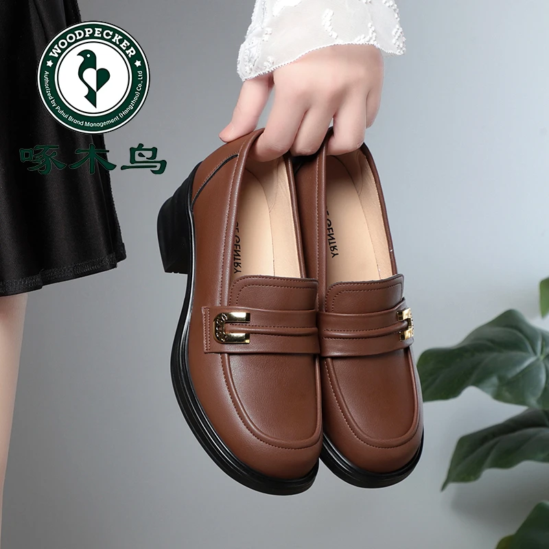 啄木鸟乐福鞋厚底英伦风小皮鞋春秋款新款一脚蹬女鞋软皮软底单鞋